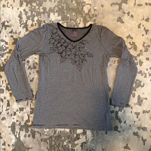 Long sleeve t-shirt